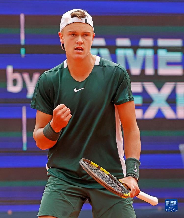 国足球的一 国足球的一