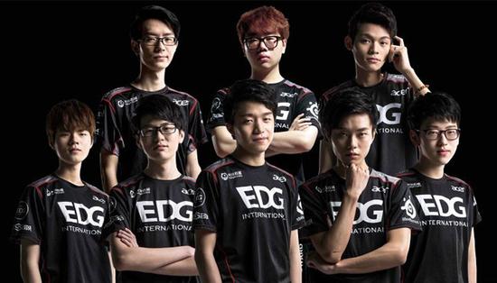 应在虚拟世 应在虚拟世