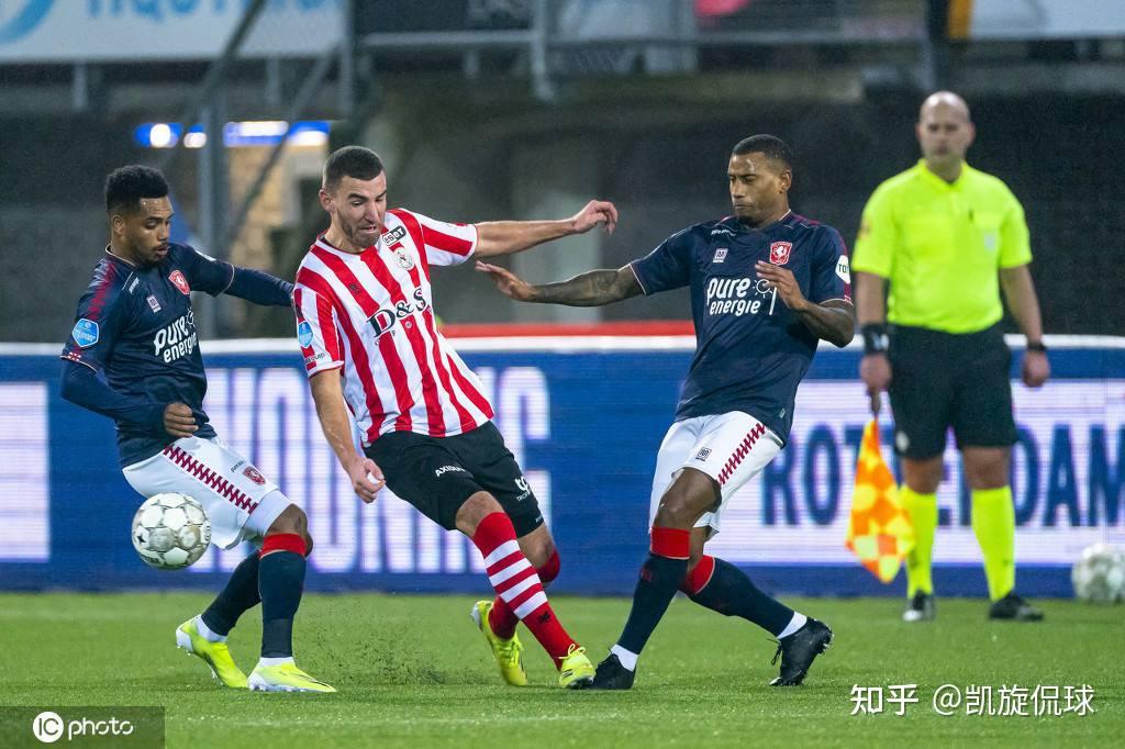 场球迷惊呼 场球迷惊呼